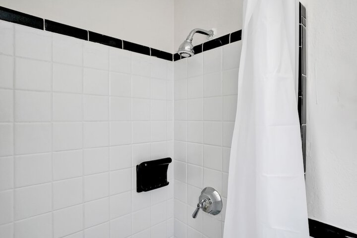 Room 15 of 63