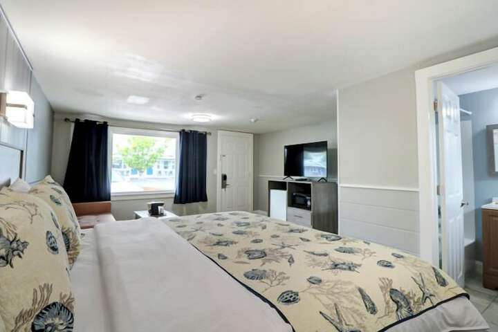 Room 34 of 70