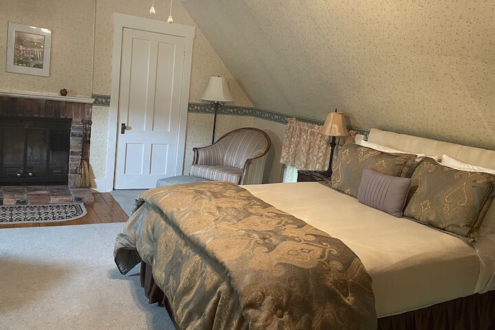 Room 37 of 53
