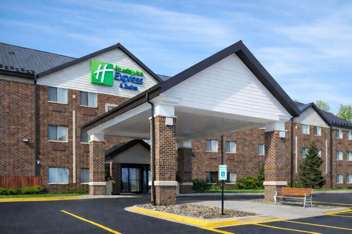 Holiday Inn Express Hotel & Suites St. Paul-Woodbury by IHG