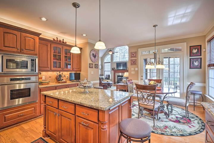 Luxury Estate: Game Room & Pickleball Court