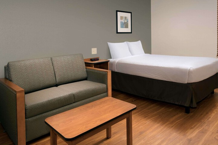 Room 15 of 28