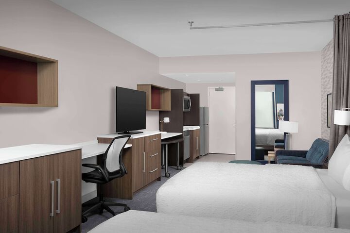 Room 15 of 37