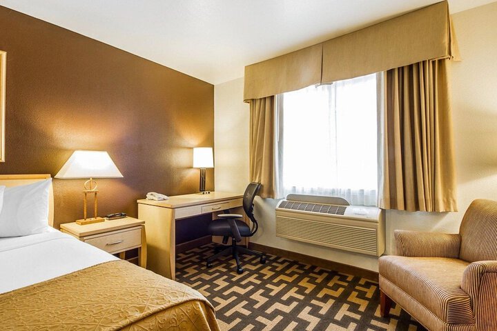 Room 25 of 50