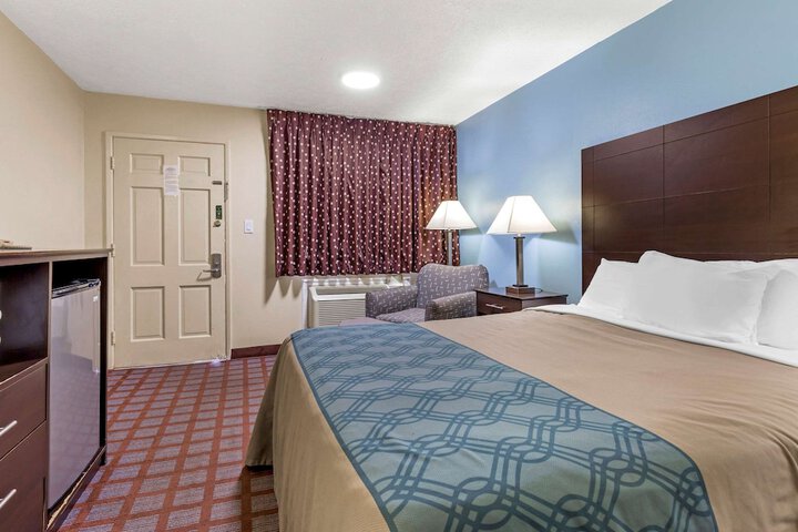 Room 16 of 45