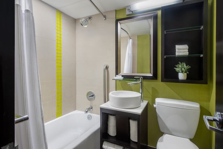 Crowne Plaza Kitchener-Waterloo by IHG