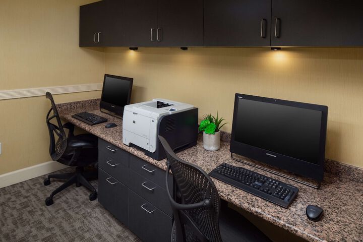 Business Center 35 of 35
