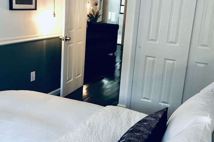 Room 13 of 21