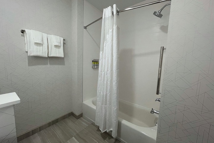 Room 34 of 50