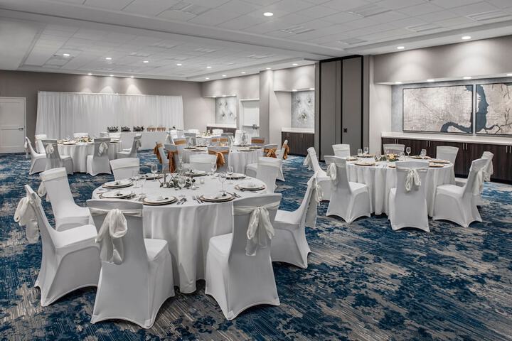 Ballroom/Hall 47 of 51