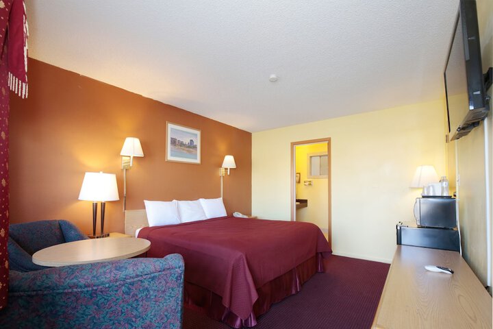 Room 20 of 33