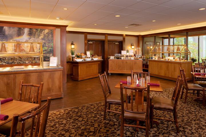 Dining 74 of 94