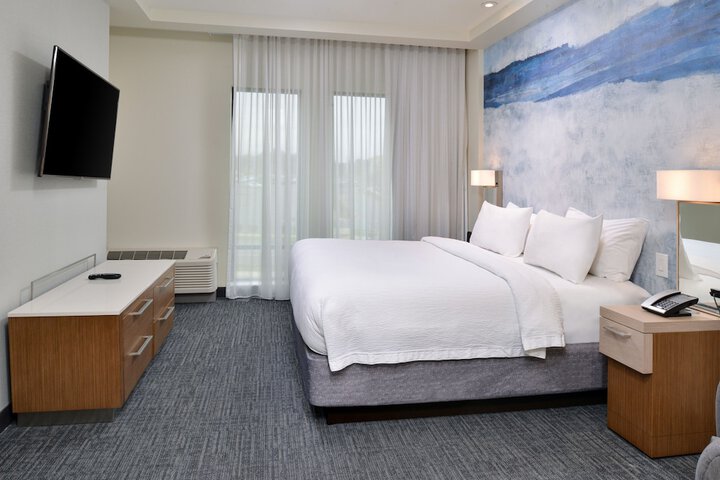 Room 28 of 59