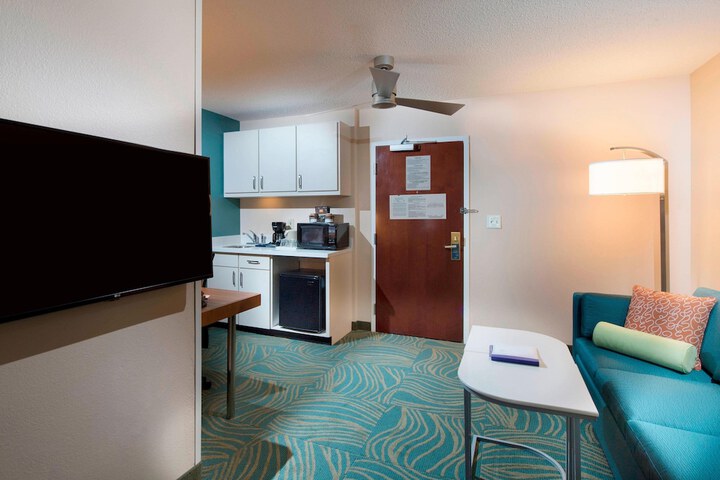 Room 14 of 23