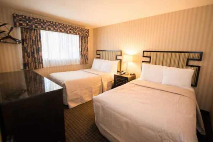 Los Gatos Lodge