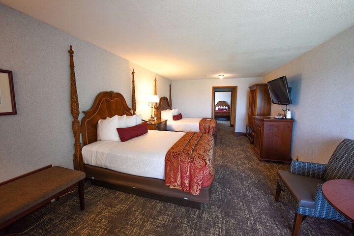 Best Western Plus Dockside Waterfront Inn