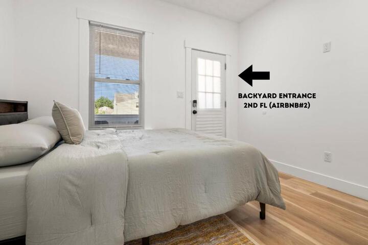 NYC Access 4BR Duplex Sleeps 10 Free Parking