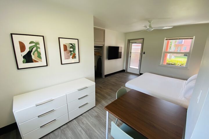 Room 43 of 81