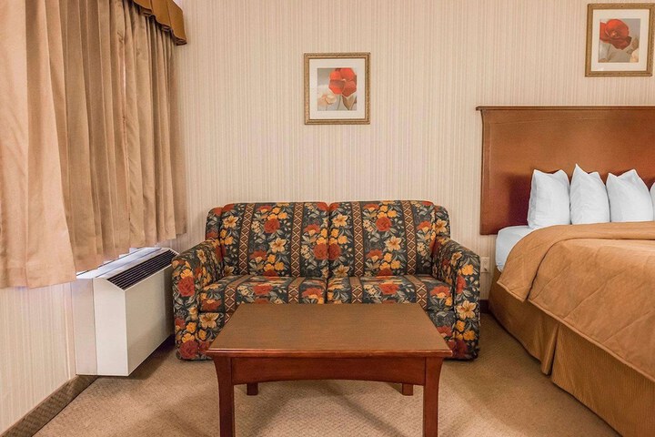 Room 12 of 35