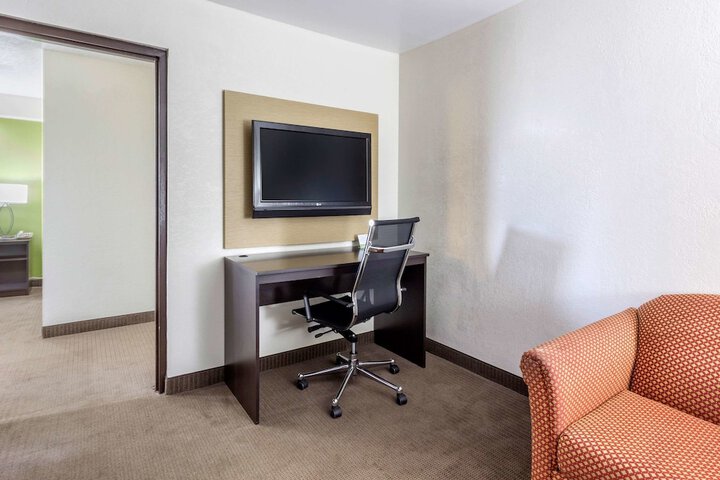 Room 25 of 45