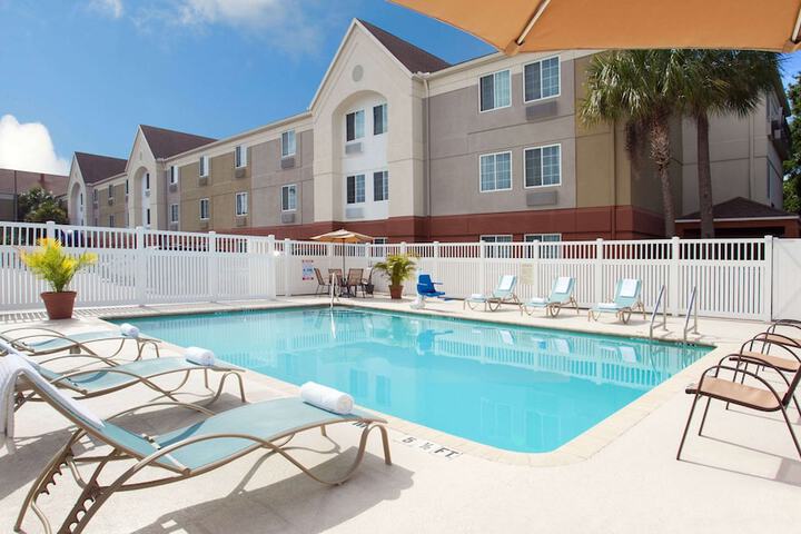 Pool 3 of 30