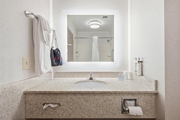 Holiday Inn Express & Suites Bethlehem Arpt-Allentown Area