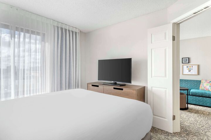 Room 32 of 42