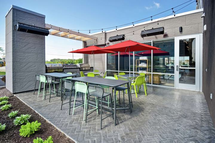 Terrace/Patio 42 of 44