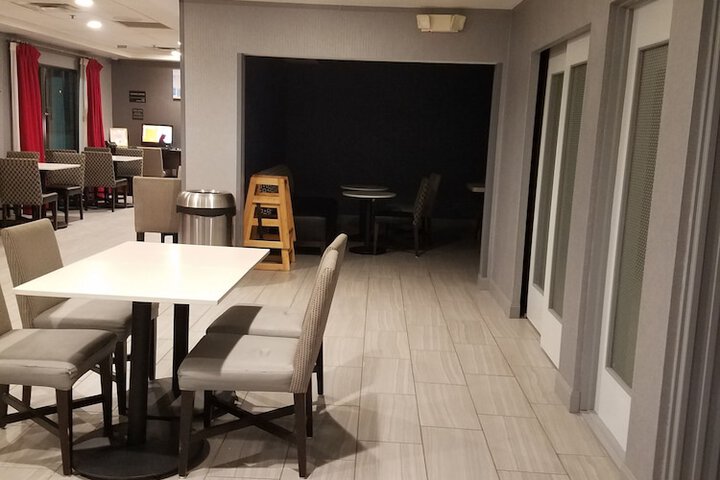 Hampton Inn Kansas City / Blue Springs