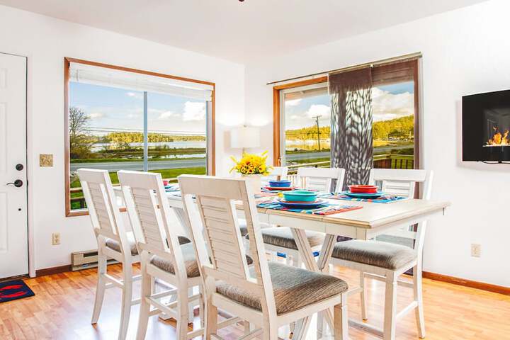 Cornet Bay Cottage in Oak Harbor