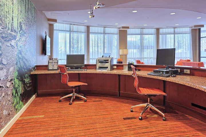 Courtyard by Marriott Harrisburg West / Mechanicsburg