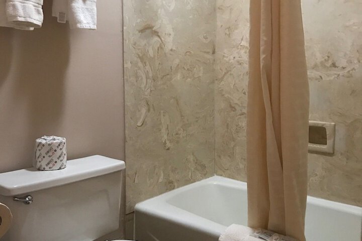 Room 16 of 30