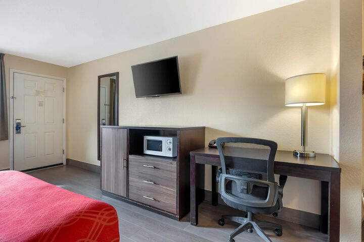 Rodeway Inn Albany