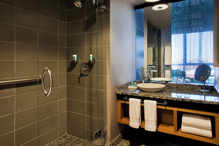 W Boston a Marriott Hotel