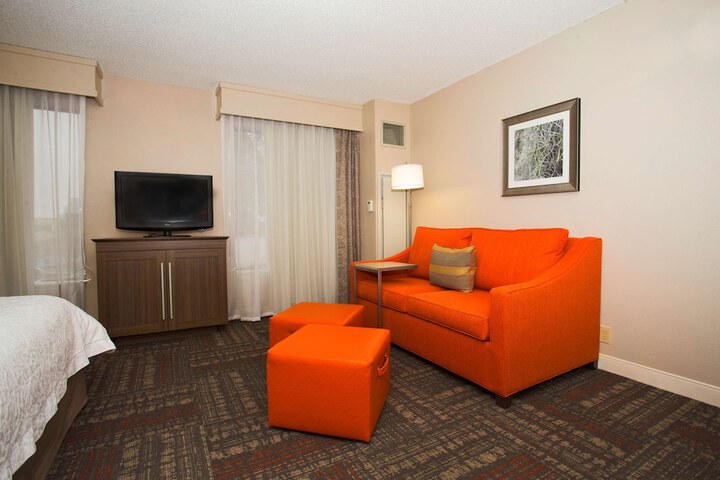 Hampton Inn & Suites Valdosta / Conference Center