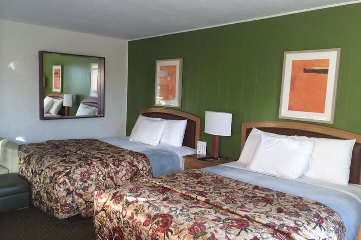 Room 15 of 37