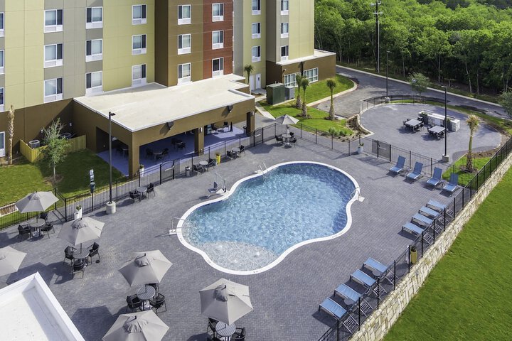 Pool 2 of 27