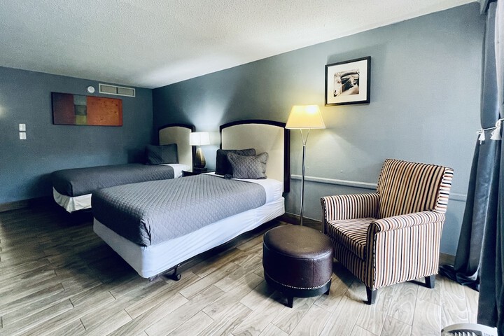 Room 9 of 31