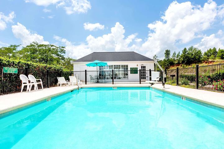 Pool 2 of 19