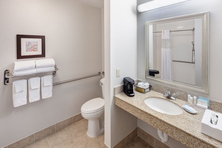 Room 16 of 27