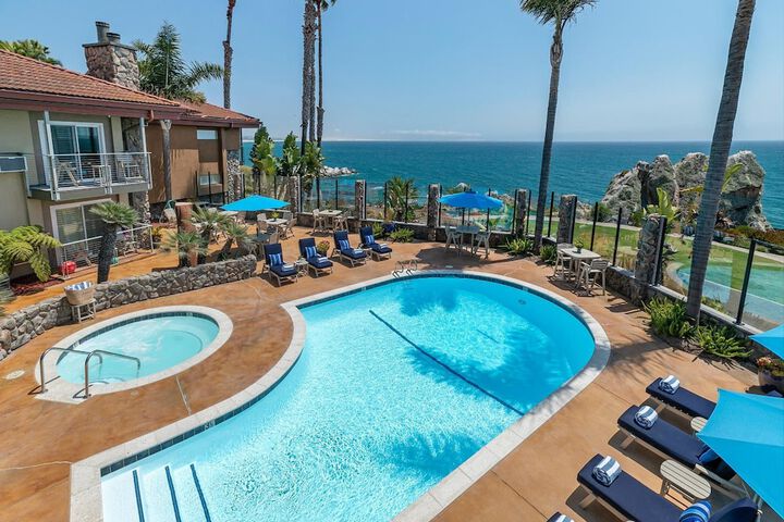 Inn at the Cove