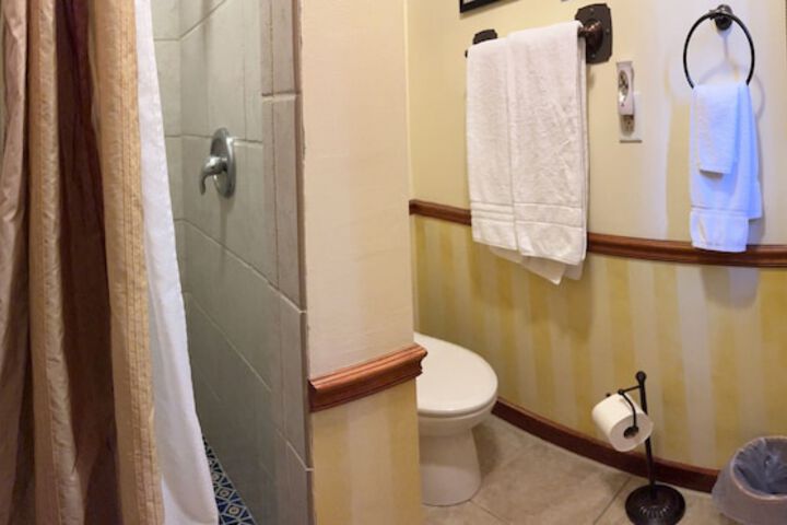 Room 78 of 105
