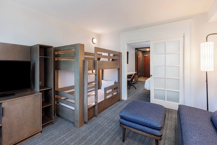 Room 16 of 41