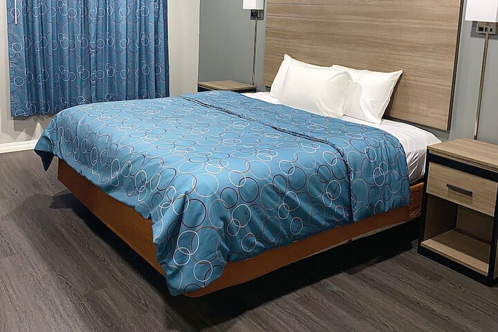 Budget Host Inn