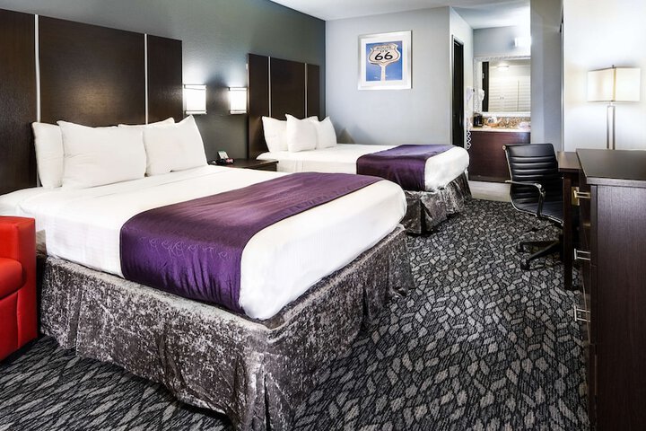 Room 17 of 25