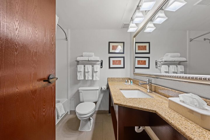 Comfort Suites Near Casinos Norwich-Uncasville CT