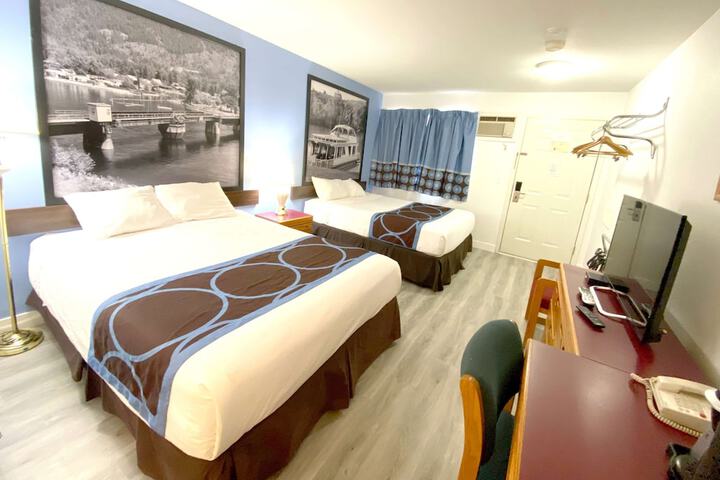 Room 27 of 37