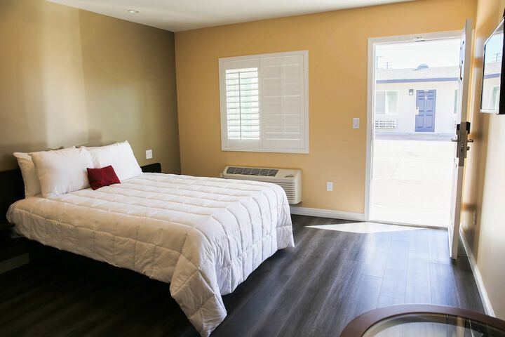 Room 14 of 17