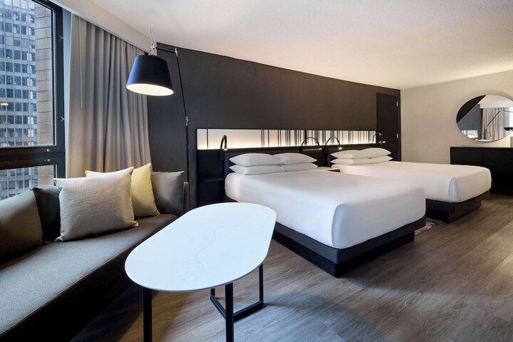 Room 48 of 162