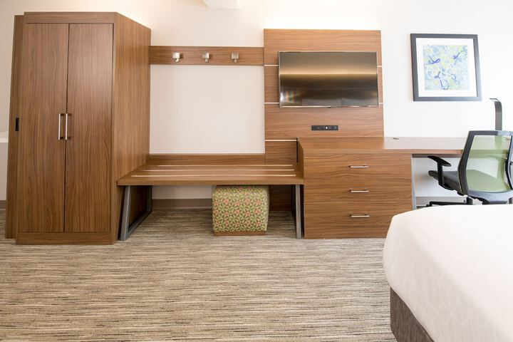 Room 16 of 47